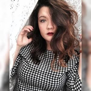 Meet your Posher, Charly